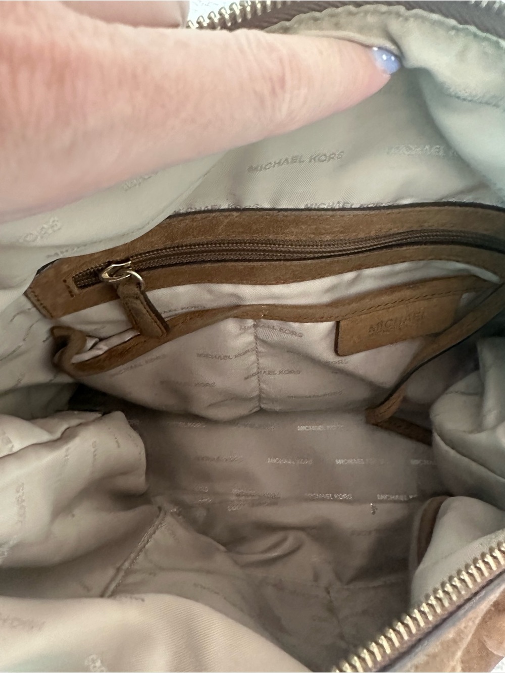 Michael Kors Billy Medium Suede Messenger Bag Brown Fringe - Picture 7 of 8